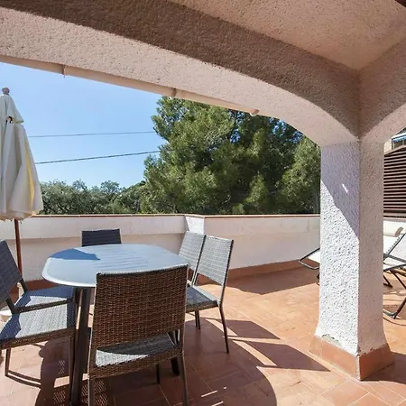 Con Piscina Comunitaria Y Parking27 Habitación en casa particular Tossa de Mar