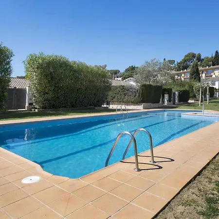 Privatunterkunft Con Piscina Comunitaria Y Parking27 *